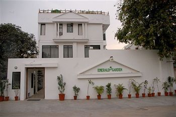 Emerald Garden Club Ltd. Otel Jaipur Dış mekan fotoğraf